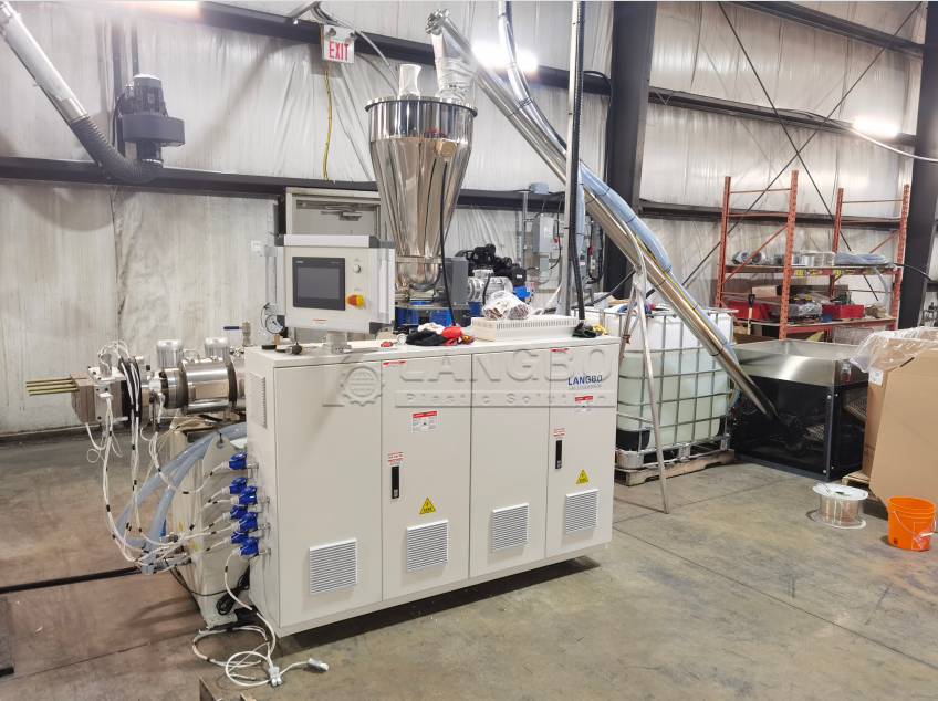 กรณี บริษัท ล่าสุดเกี่ยวกับ PVC Electricity Cable Duct Extrusion Line in Canada