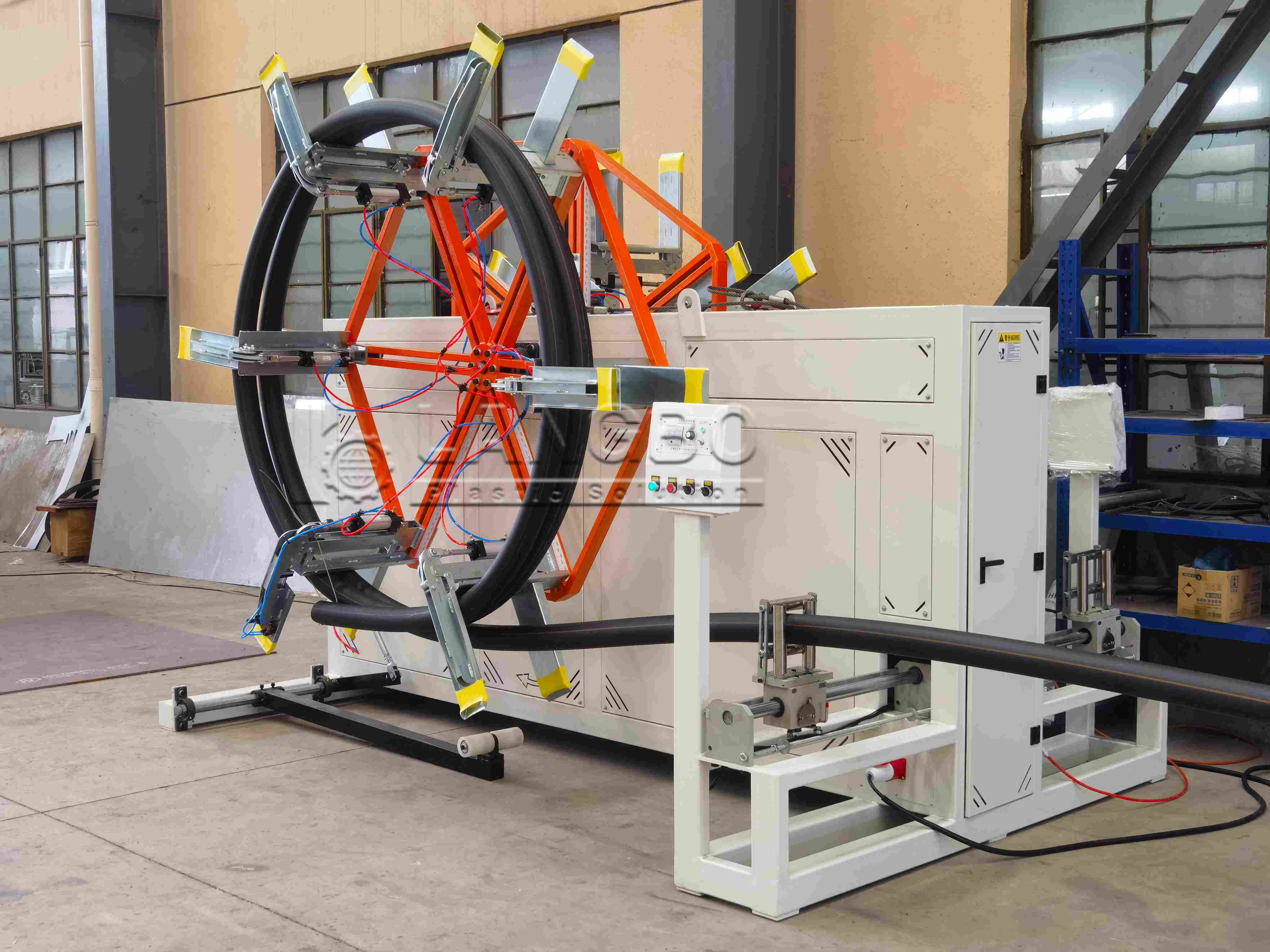 กรณี บริษัท ล่าสุดเกี่ยวกับ Pipe Tube Coiler เครื่องม้วนพลาสติกสำหรับการผลิตท่อชลประทาน PE ในบุรุนดี