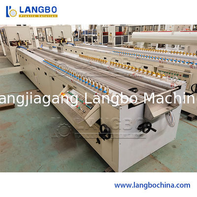 คุณภาพ  150KG/H PVC Profile Extrusion Line With Plc Touch Screen Control Energy Saving โรงงาน