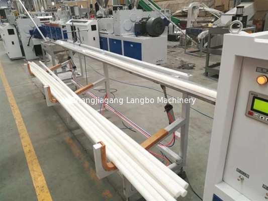 CPVC Pvc Pipe Extruder 75 - 250 มม. สายการผลิตท่อพลาสติก