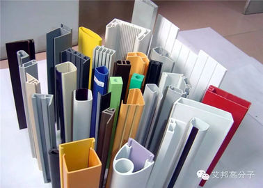 เครื่องผลิตโปรไฟล์มุม PVC ที่มี 2 สายทางอิสระและพลังงานมอเตอร์ 55KW