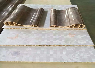 350KG / H ความเร็วผลิตภัณฑ์ WPC Wall Panel Machine, PLC Control WPC Profile Production Line