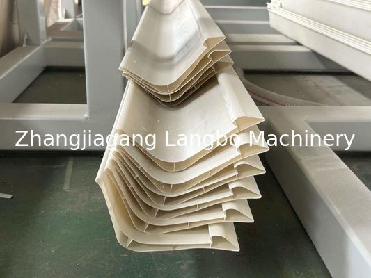 สายการผลิตเครื่องยนต์ extrusion โปรไฟล์แผ่นผนัง
