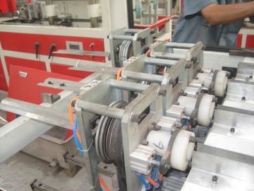 เครื่องผลิตท่อพีวีซีสี่เส้นที่ทนทาน 250KG / H / 350KG / H ความจุ Double Screw