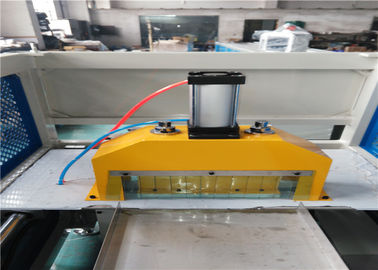 350KG / H ความจุ เครื่อง extruder PVC สําหรับสายการผลิตโปรไฟล์พลาสติก