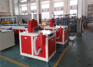 PVC โปรไฟล์บอร์ด Extruder รั้วผูกรัด Strip PC หุ้มแผ่น extrusion การทําเครื่อง