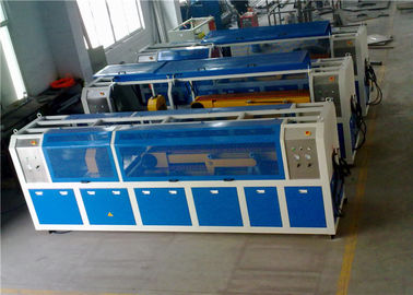 สายการผลิต Extrusion พลาสติก / WPC, เครื่องผลิตประตู PVC เสียงรบกวนต่ำ