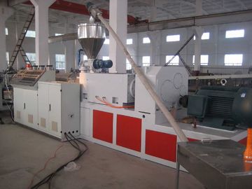เครื่องผลิตแผ่นเส้นแผ่นผนังแผ่นโปรไฟล์ extruder