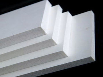 สายการอัดรีด PVC Foam Board ที่ผ่านการรับรองจาก CE พร้อมอายุการใช้งานยาวนาน