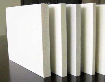 สายการอัดรีด PVC Foam Board ที่ผ่านการรับรองจาก CE พร้อมอายุการใช้งานยาวนาน