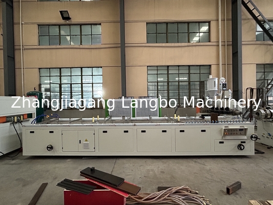 เครื่อง WPC ไม้พลาสติก คอมพอสิต decking ห้องแข็ง deck flooring โพสต์ โปรไฟล์คอมพอสิต Rail Extrusion Production Line