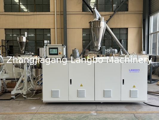 กล่องเกียร์บูรณาการ 50-200 มม PVC สายท่อ extrusion ด้วยโครงสร้างที่แข็งแรงและความมั่นคง