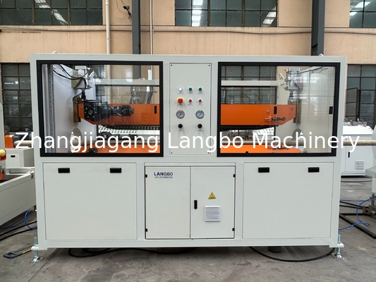 เครื่องทําท่อพลาสติก PVC/PE/PP/CPVC ที่สามารถปรับแต่งได้ สําหรับราคาที่สามารถแข่งขันได้