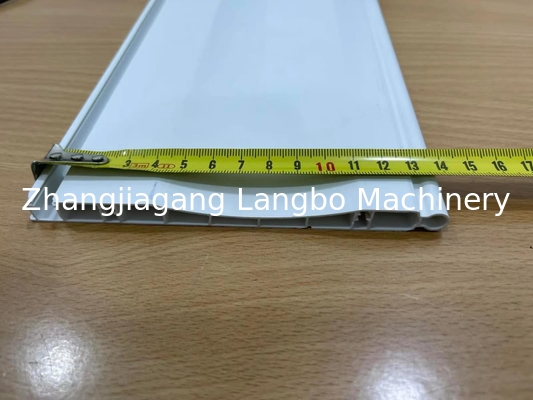 ขายร้อน ผ้าม่านหน้าต่าง PVC โปรไฟล์สาย extrusion กลม Twin Screw