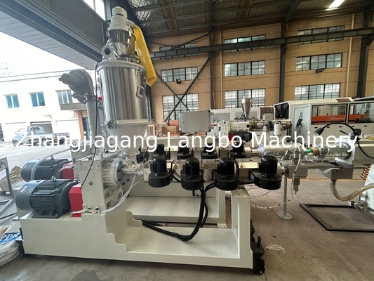 ความเร็วสูง พลาสติกโปรไฟล์ PPR ท่อระบายน้ําทํา extrusion สกรูเดียว