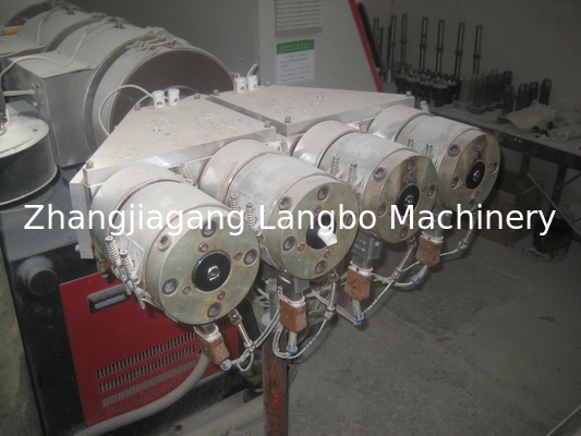 เครื่องผลิตท่อ PVC สี่สาย สี่ช่อง PVC สายขยายท่อ