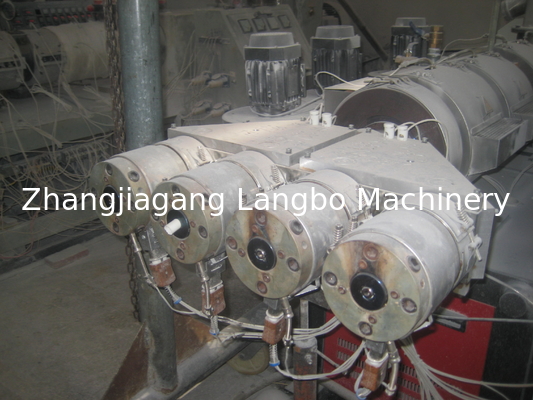เครื่องผลิตท่อ PVC สี่สาย สี่ช่อง PVC สายขยายท่อ