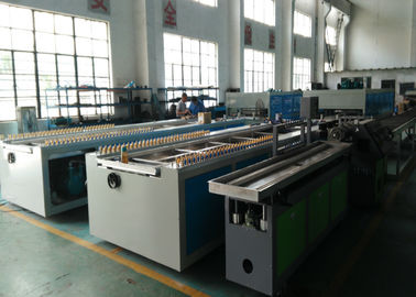 350KG/H ระบบผลักดันโปรไฟล์ PVC ด้วยเทคโนโลยีควบคุมที่สมาร์ท