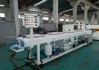 ความจุสูง 380V 50HZ 3P ท่อพีวีซี Extrusion Line เครื่องรีดท่อพลาสติก