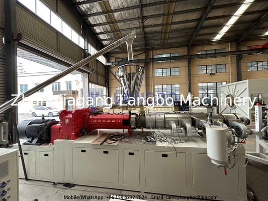 เครื่องผลิตท่อ PVC ที่แข็งแรงสําหรับการจัดหาน้ําและชลประทาน