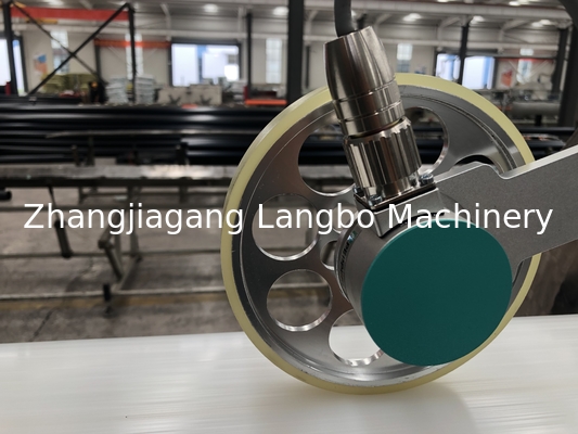 16-630mm PE ท่อท่อสกรูเดียว Extruder เครื่องทําพลาสติกสําหรับการจําหน่ายน้ําก๊าซ