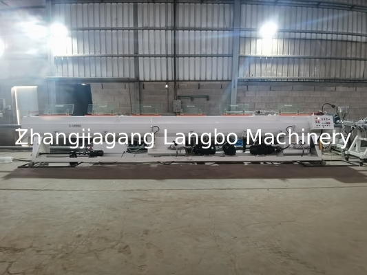 พลาสติก PVC ท่อ 0.5 นิ้วถึง 15 นิ้ว ท่อน้ํา กระโปรง Double Screw Extruder เครื่องจักร Tube การทําเครื่องจักร / อุปกรณ์ / สายการผลิต extrusion