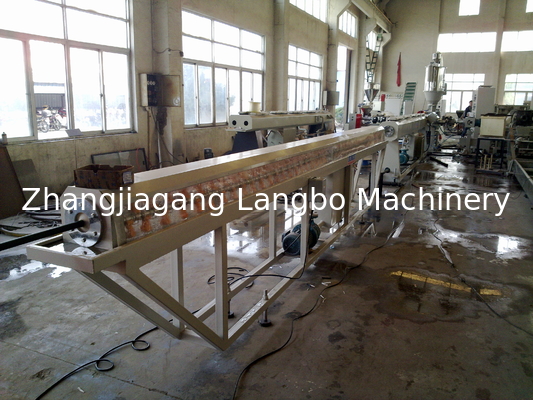 พลาสติก PPR น้ําก๊าซ น้ํามัน จําหน่ายท่อ extrusion สายการผลิต เครื่องทําท่อ extruder สกรูเดียว
