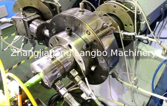 พลาสติก PPR น้ําก๊าซ น้ํามัน จําหน่ายท่อ extrusion สายการผลิต เครื่องทําท่อ extruder สกรูเดียว
