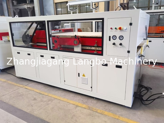 UPVC Window Door Frame Making Machine WPC PVC Profile Extrusion Line AC Motor พลาสติกเอ็กซ์ทรูเดอร์ การก่อสร้าง พลาสติก PVC / UPVC โปรไฟล์ผนัง