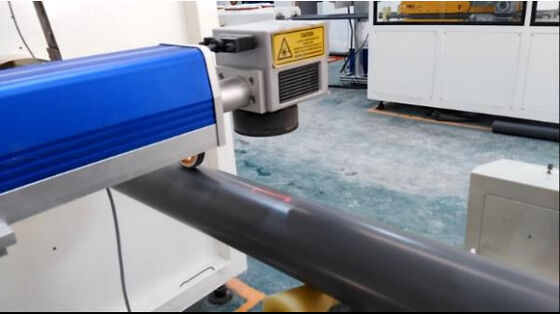 เครื่องพิมพ์เลเซอร์ UV-50W สําหรับการพิมพ์ที่สามารถปรับแต่งได้บนอุปกรณ์ประกอบท่อ