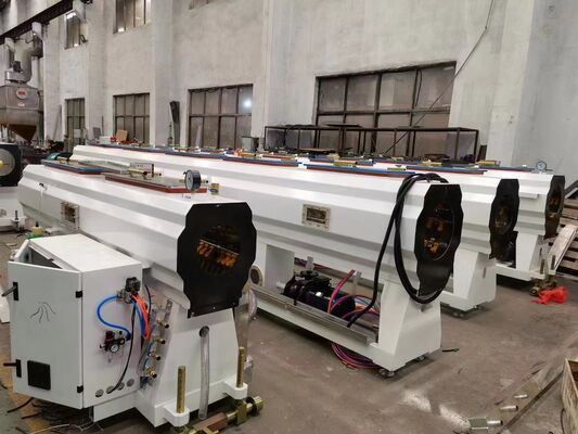 OR SCHNIDER เครื่องทําสาย extrusion PVC ผงติดต่อพลาสติกสําหรับท่อประปา