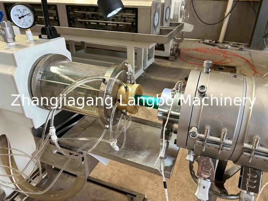 เครื่องทำท่อ PPR พลาสติกอัตโนมัติ เครื่องรีดสกรูเดี่ยวสายการผลิต