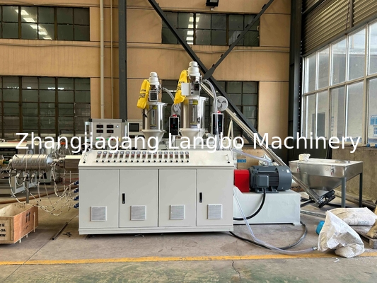 สายการอัดขึ้นรูปพลาสติกความจุสูงสำหรับท่อบรรจุภัณฑ์ PPR Wired Clamping, การผลิตท่อประปาและก๊าซ PPR เส้นผ่านศูนย์กลางขนาดใหญ่