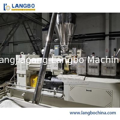 เครื่องจักรพลาสติก PVC ทำท่อน้ำ เครื่องรีดท่อพร้อมระบบควบคุมอัตโนมัติ