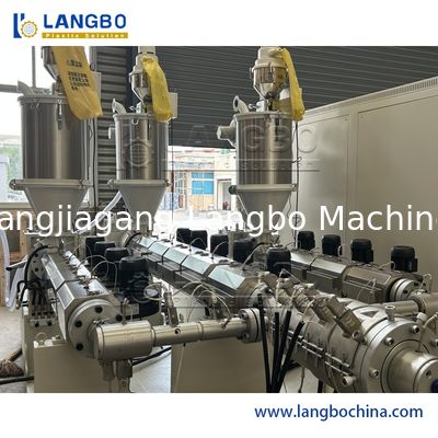 เครื่องทำท่อพลาสติก HDPE PPR ความเร็วสูงขนาด 16 ถึง 1600 มม. สำหรับการจ่ายน้ำ ระบายน้ำ ชลประทาน ท่อแก๊ส ท่อร้อยสายไฟ