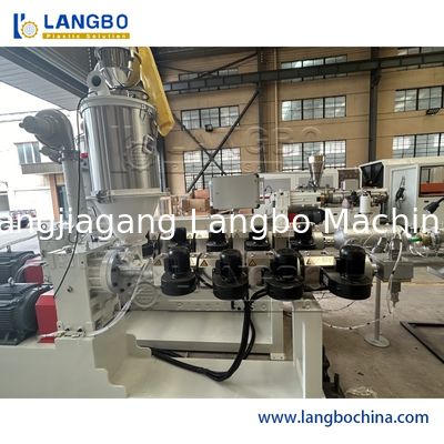 อัตราผลิตสูง พีพีอาร์ พลาสติกที่พัฒนามายการผลิต extrusion เครื่องทําท่อ extruder สกรูเดียว