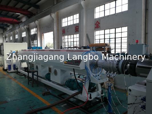 ความจุสูง 380V 50HZ 3P ท่อพีวีซี Extrusion Line เครื่องรีดท่อพลาสติก