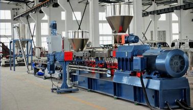 LDPE เครื่องจักร extruder Hdpe คู่สกรูพีวีซี PE Corrugated Pipe ทำเครื่อง