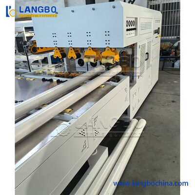 เครื่องเจาะท่อ PVC อัตโนมัติ ลูกบ๊อกซ์ท่อพลาสติก 800กก./ชม