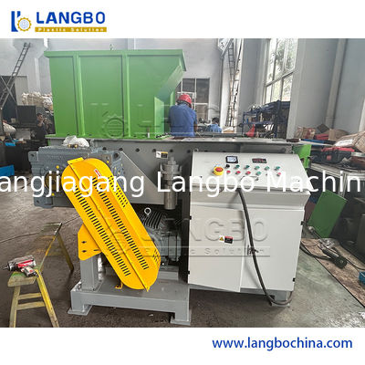 เครื่องย่อยแบบเพลาเดี่ยว HDPE ก้อน ท่อ พลาสติก ขยะอิเล็กทรอนิกส์ ไม้ โลหะ วัสดุ พลาสติก ฟิล์ม ขวด ถุง ถัง บาร์เรล บล็อก ถุงสาน ถุงตัน ถุงราเฟีย เครื่องย่อย