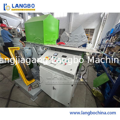 เครื่องย่อยแบบเพลาเดี่ยว HDPE ก้อน ท่อ พลาสติก ขยะอิเล็กทรอนิกส์ ไม้ โลหะ วัสดุ พลาสติก ฟิล์ม ขวด ถุง ถัง บาร์เรล บล็อก ถุงสาน ถุงตัน ถุงราเฟีย เครื่องย่อย