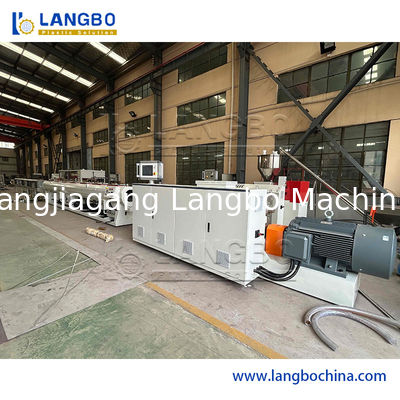 สายการผลิต Extrusion ท่อพลาสติกประหยัดพลังงาน Extruders สกรู Twin เงื่อนไขใหม่