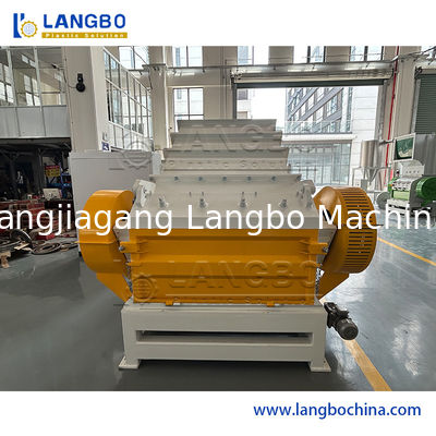 เครื่องบดขยี้รีไซเคิลขวดพลาสติกสำหรับสัตว์เลี้ยง PP PE Flakes