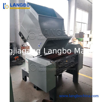 เครื่องบด/บดขยี้ขวด PET ของเสียจากอุตสาหกรรม สายการผลิตเครื่องบดขวดพลาสติก