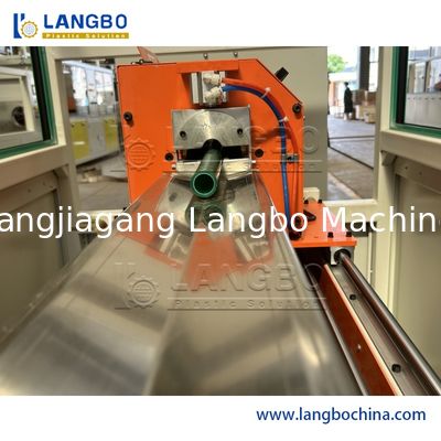 อัตโนมัติ PE HDPE PPR พลาสติกท่อน้ํา Extruder Cutter เครื่องตัดสายการผลิต