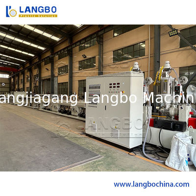 สายการผลิต Extrusion ท่อพลาสติกประหยัดพลังงาน Extruders สกรู Twin เงื่อนไขใหม่