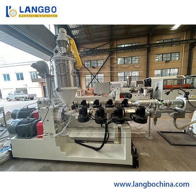 สายพัดท่อ PPR กว้างขนาดใหญ่ ความเร็วการผลิต 12m/min และ SIEMENS PLC Control