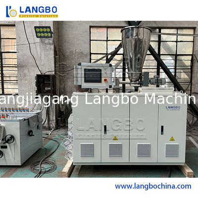 สายการอัดรีดโพรไฟล์ PVC พลาสติกโปรไฟล์ 20 ม. สำหรับทำมุมกระเบื้องเพดาน