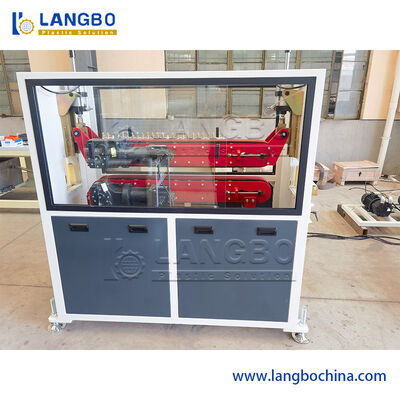 สายการผลิต Extrusion Profile PVC ขนาดใหญ่ 300MM ขนาดโปรไฟล์ 250KG / H กำลังการผลิต