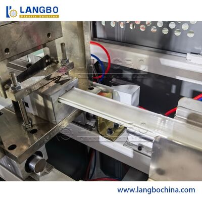 เครื่องจักรเครื่องหมายราคา เครื่องถือราคา เครื่องผลิตพลาสติก extruder PVC โปรไฟล์โปรแกรม